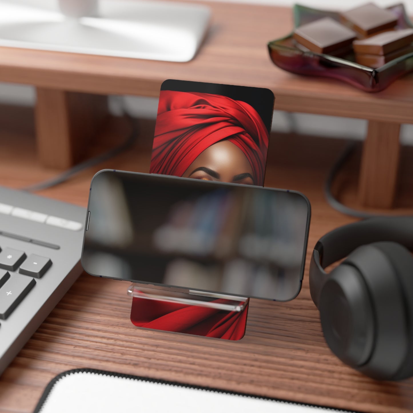 Courageous Queen Mobile Display Stand